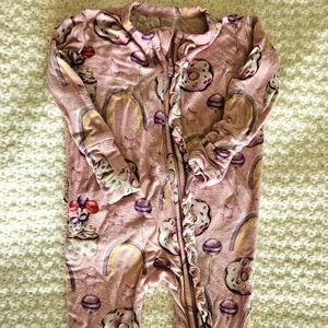 Lbev baby Bamboo footie with built in mittens, 2 way zipper